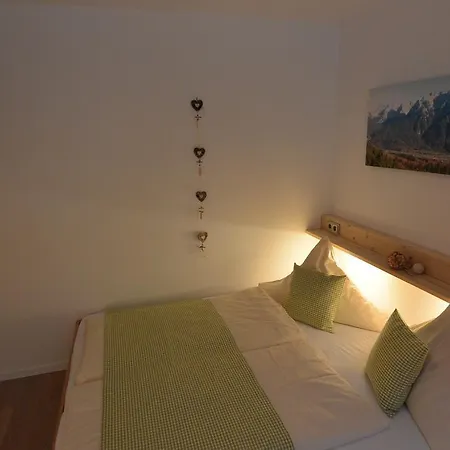 Ferienwohnung Karwendelspitzblick Миттенвальд