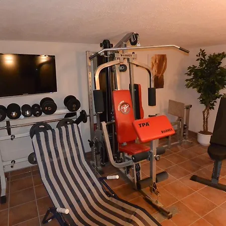 Ferienwohnung Karwendelspitzblick Миттенвальд